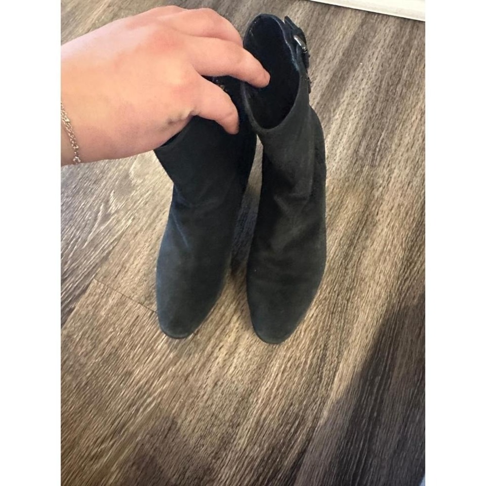 Aquatalia Black Suede Buckle Block Heel Ankle Boots Made in Italy Size 7.5 - Picture 5 of 8